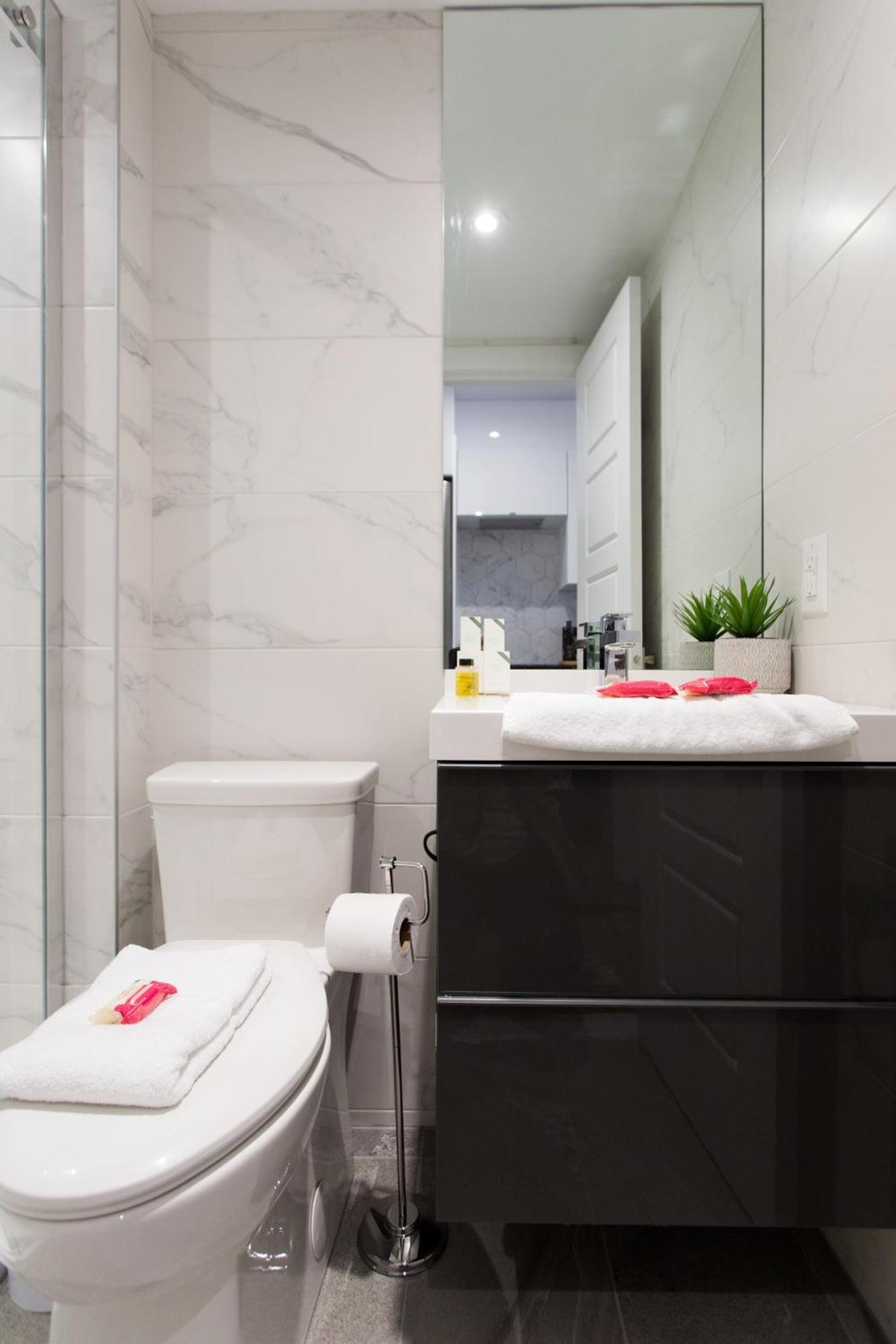 Scandinavian Studio With Full Kitchen And Bath By Den Stays Montreal Ruang foto